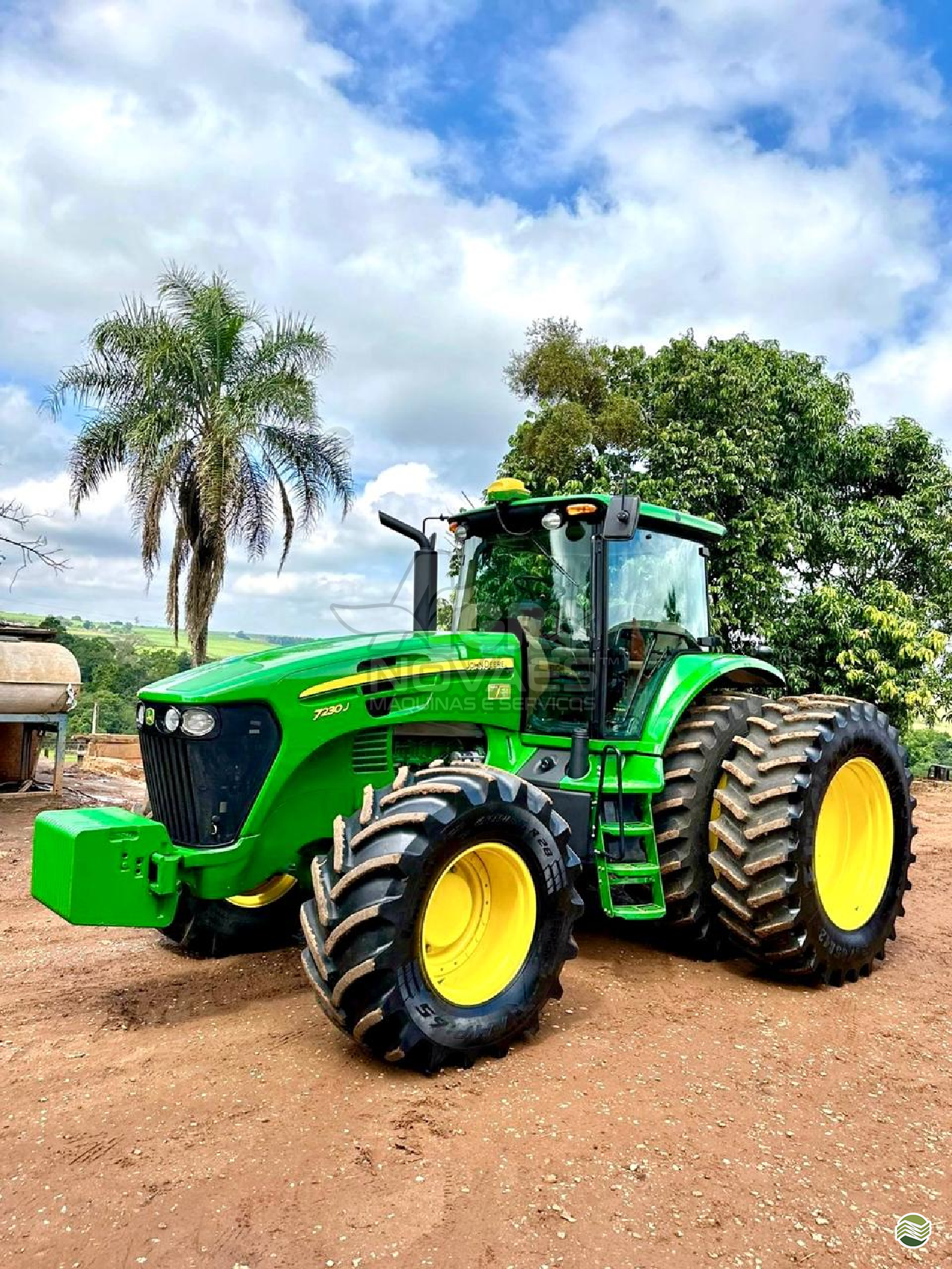 TRATOR JOHN DEERE JOHN DEERE 7230J Tração 4x4 Agro Novaes Máquinas Agrícolas FERNANDOPOLIS SÃO PAULO SP